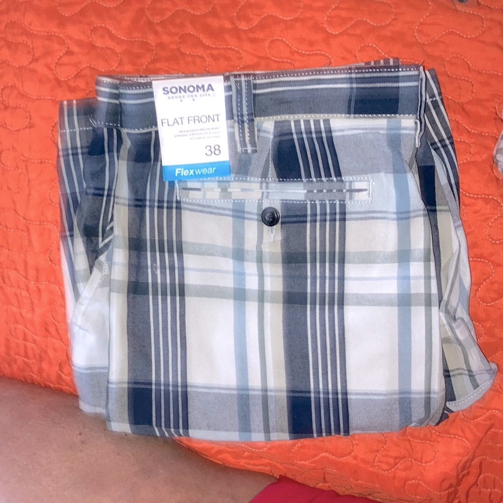 Brand new with tags Sonoma Flexwear size 38 shorts